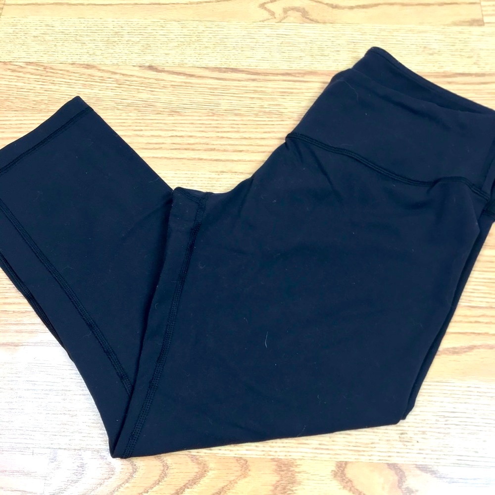 Lululemon Black Cropped Leggings Sz 10
